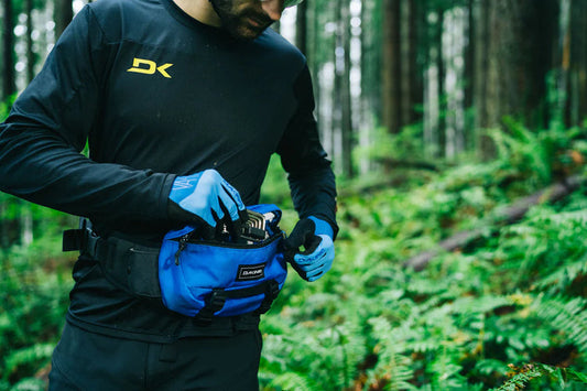 Riñonera DAKINE hot laps bluehaze