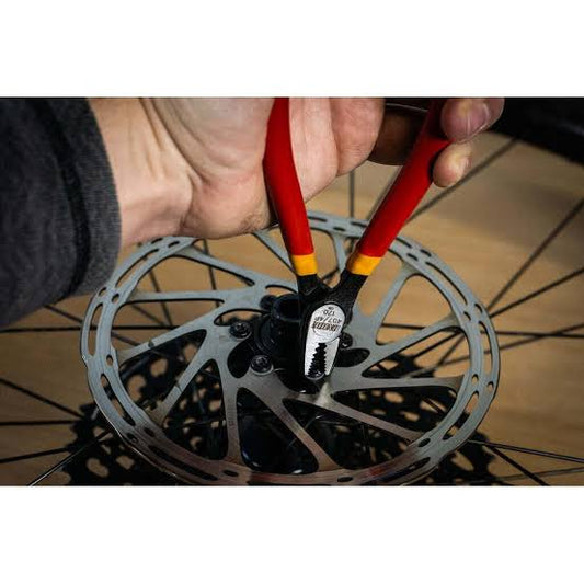 UNIOR alicate para tornillos