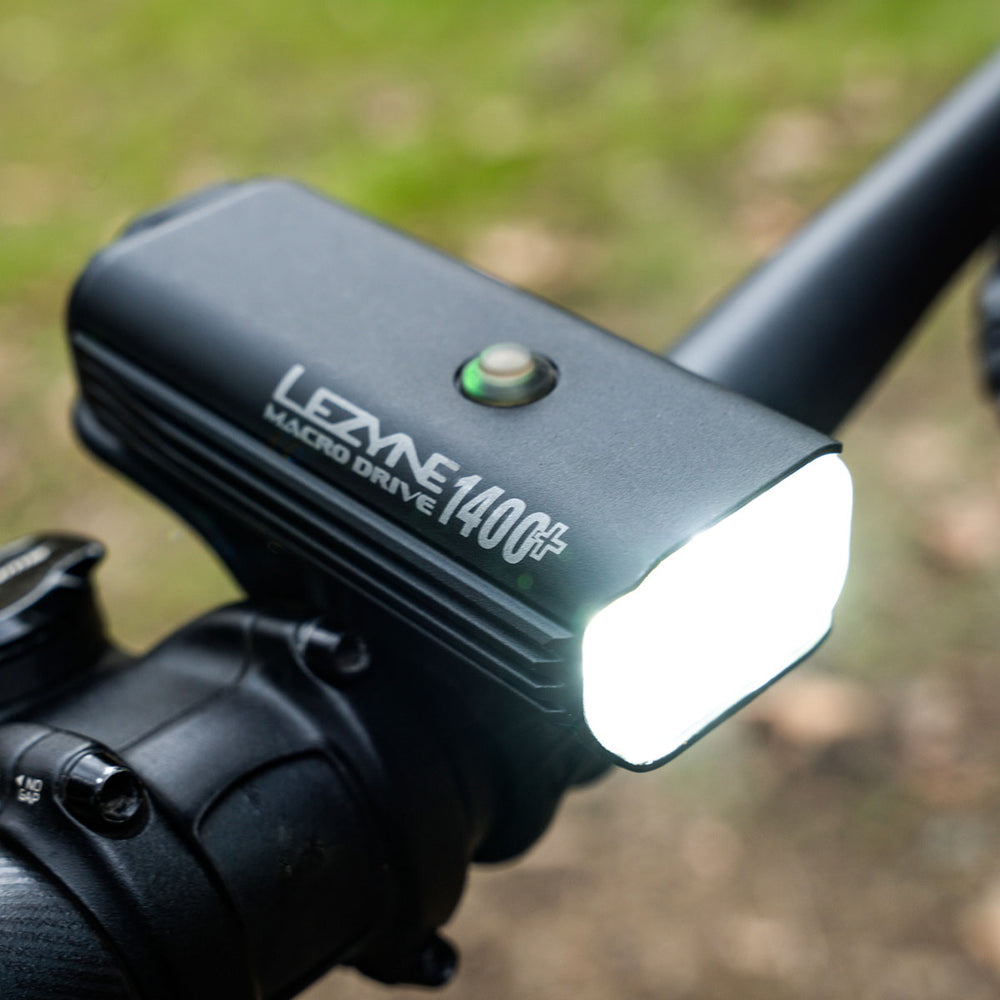 Luz delantera lezyne macro Drive 1400+