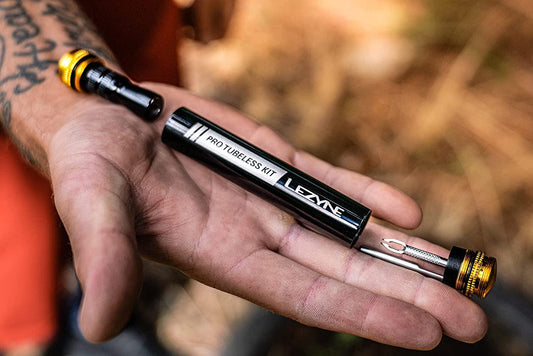 Kit Parches para tubeless con herramienta lezyne pro