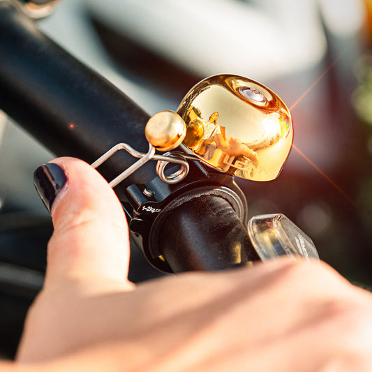 Campana lezyne clásica de latón