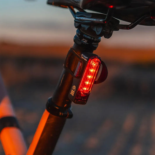 Luz trasera Lezyne Strip drive 300 recargable