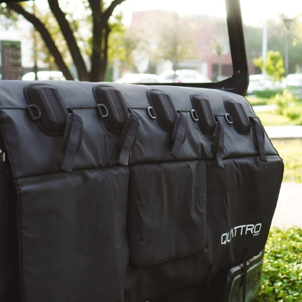 Pad de caja de cajuela Quattro Sport Negro para 5 bicicletas
