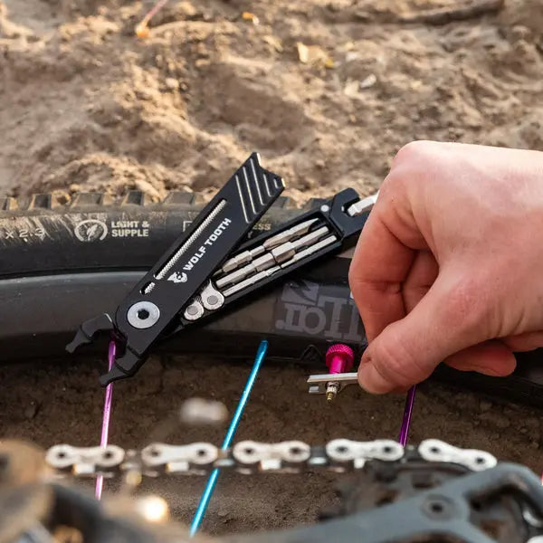 WOLFTOOTH PINZA CANDADO CADENA CON 8 PUNTAS
