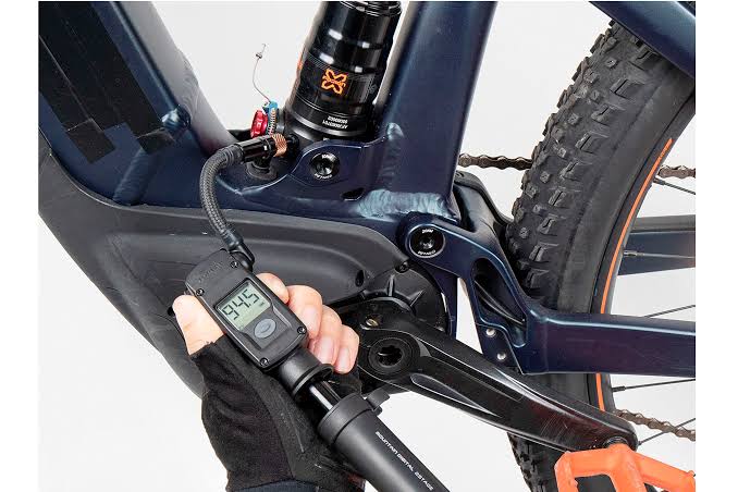Bomba para llantas, suspensiones y shock Topeak manómetro digital