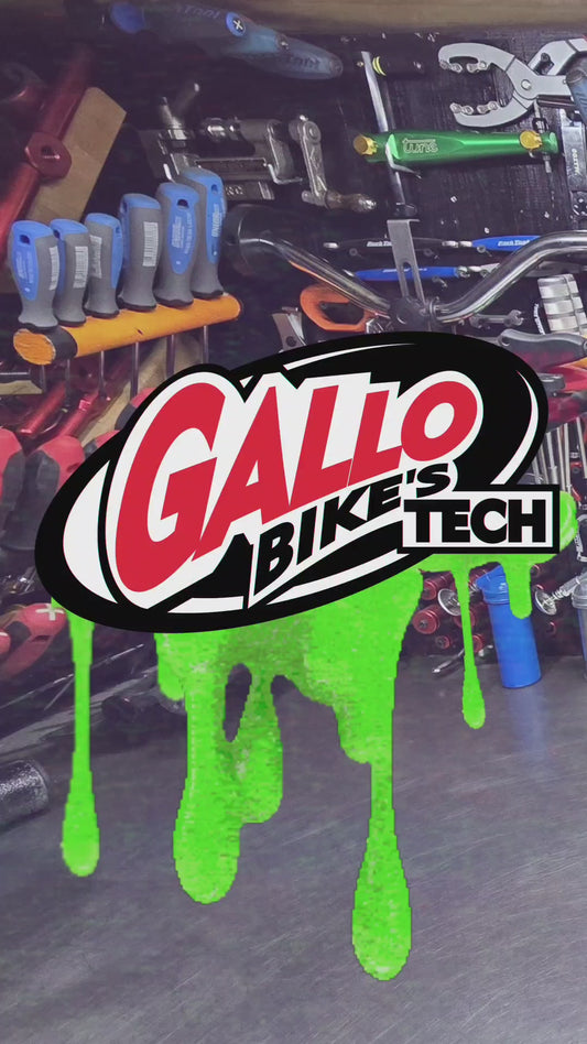 ¡¡Servicios, que dan terror!!  ¿CÓMO CUIDO MI BICI?   DALE MANTENIMIENTO, SERVICIO Y CUIDADO CONAS MANOS EXPERTAS, QUE TODAS LAS BICIS LAS DEJAN 💯 Gallo Bikes's tech