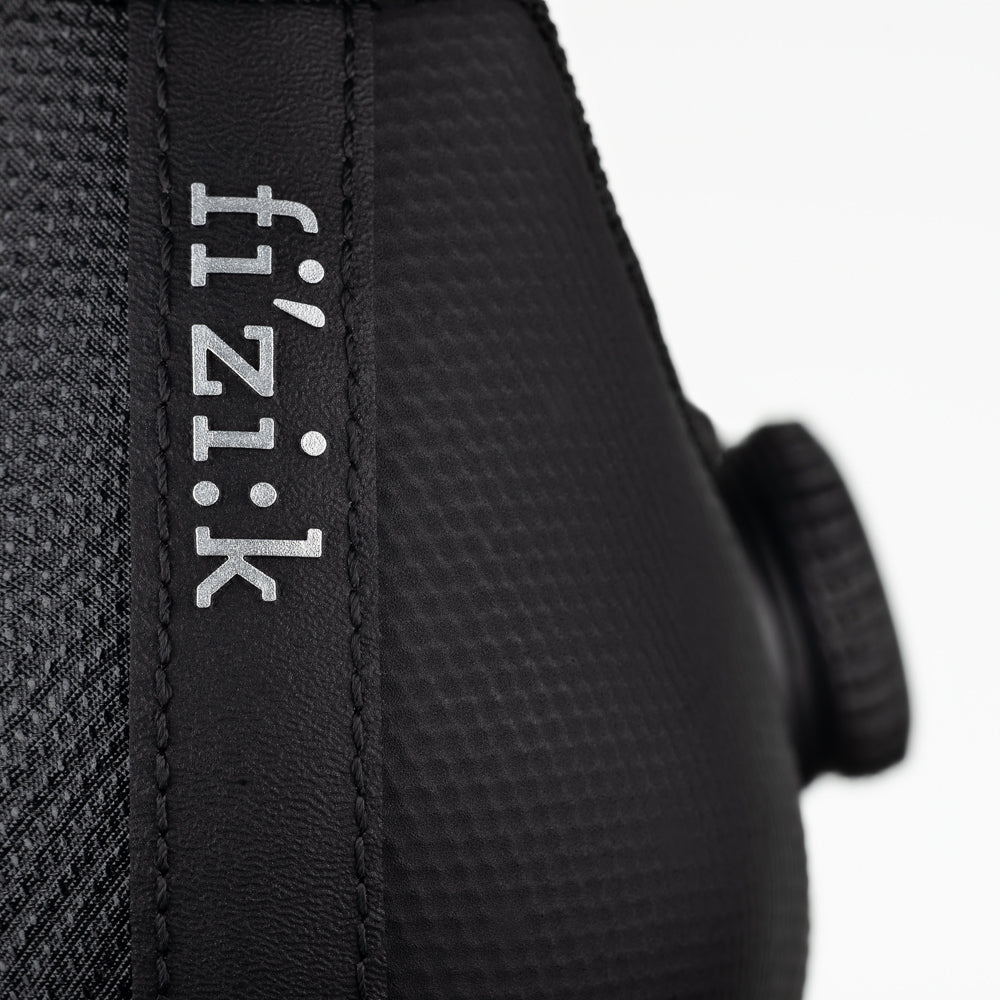 Zapatilla FIZIK tempo decos carbon ruta