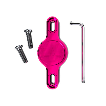 Muc off soporte para airTag en cuadro rosa
