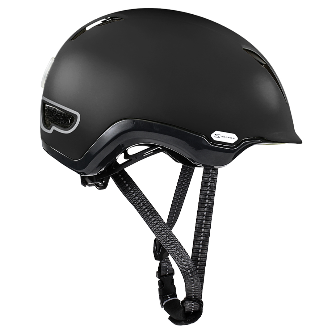 Casco SERFAS Kilowatt e-bike negro con luz trasera