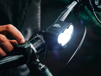 Luz delantera Magicshine monteer 8000lms galaxy V2 luz continua hasta 32hrs