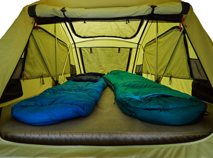 casa de campaña sobre auto YAKIMA Skyrise color verde MD
