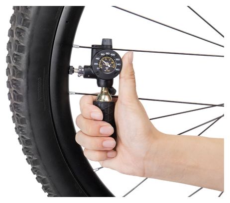 Inflador de  c02 topeak airbooster  con medidor