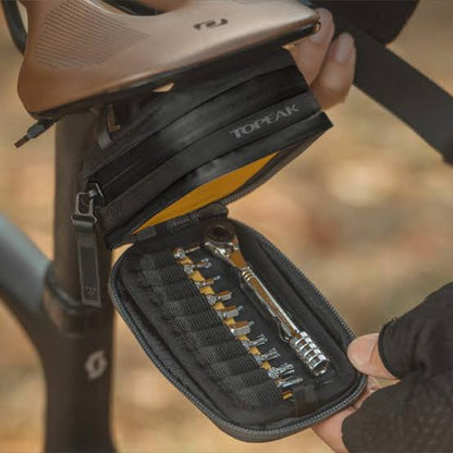 Kit llave de matraca con puntas y Bolsa para asiento Topeak elemental gearbac