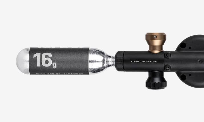 Inflador de  c02 topeak airbooster  con medidor