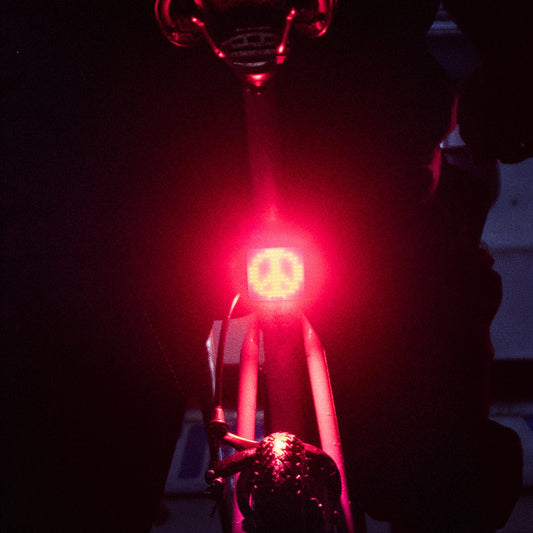 Luz trasera knog blinder skull 100lm
