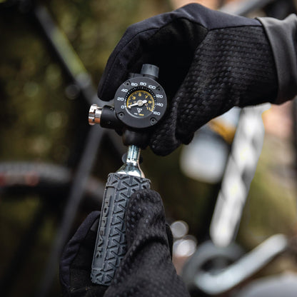 Inflador de  c02 topeak airbooster  con medidor